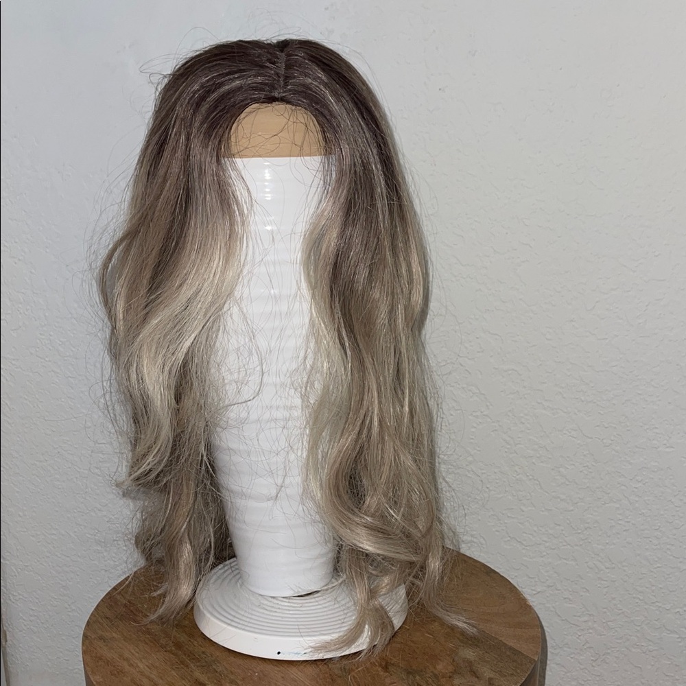 Glam Wavy Lace Wig – 22” Blonde Blend with Dark Roots, Soft & Natural # Q - Picture 7 of 15